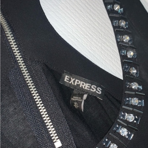 Express XS tank top: camisole with gem stones around neckline woman’s size XS - Picture 3 of 5